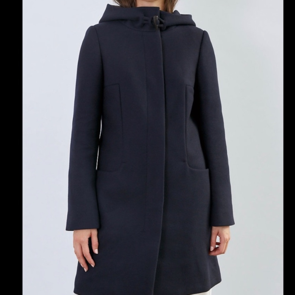 Warm Babaton Wool Jacket ( worn 1-2 times ). 
Excellent condition!